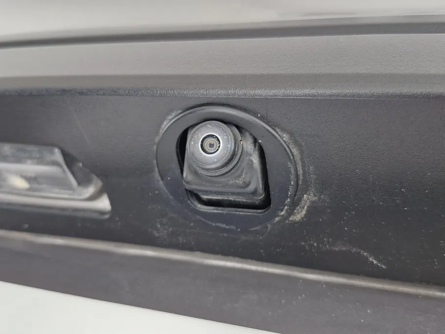 تويوتا يارس Y 2023 