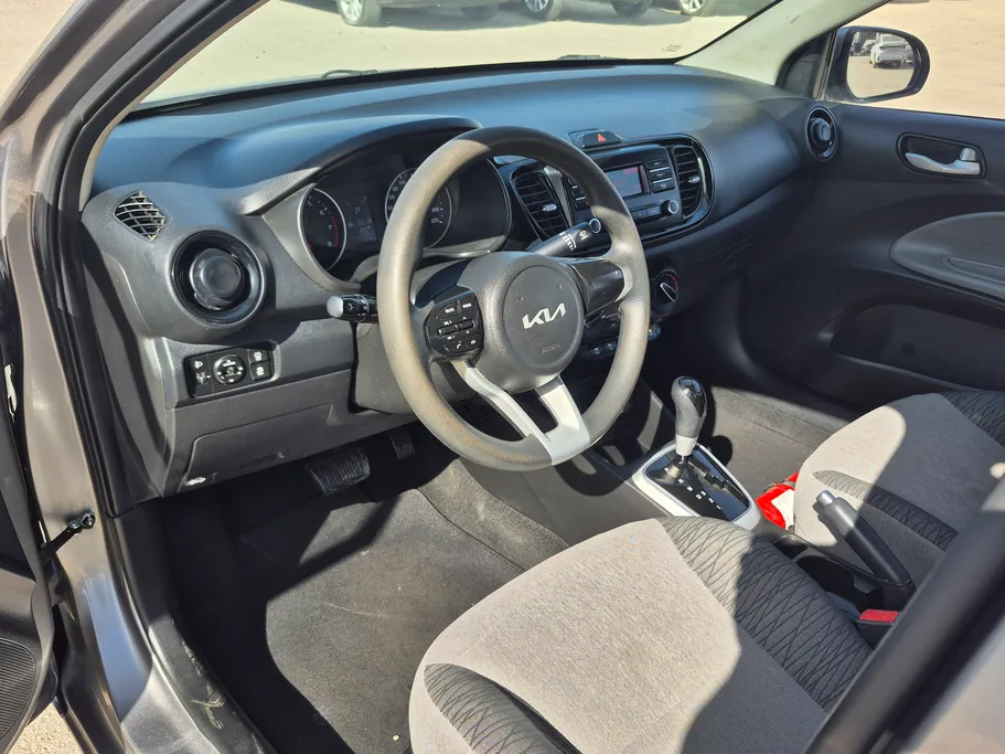 2022 Kia Pegas LX 