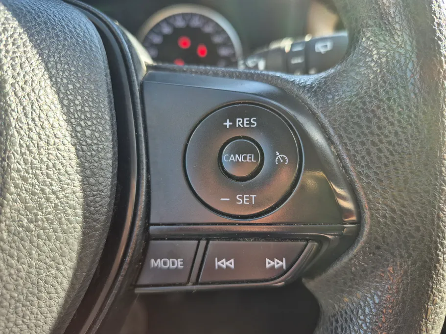 تويوتا راف فور LE 2022 