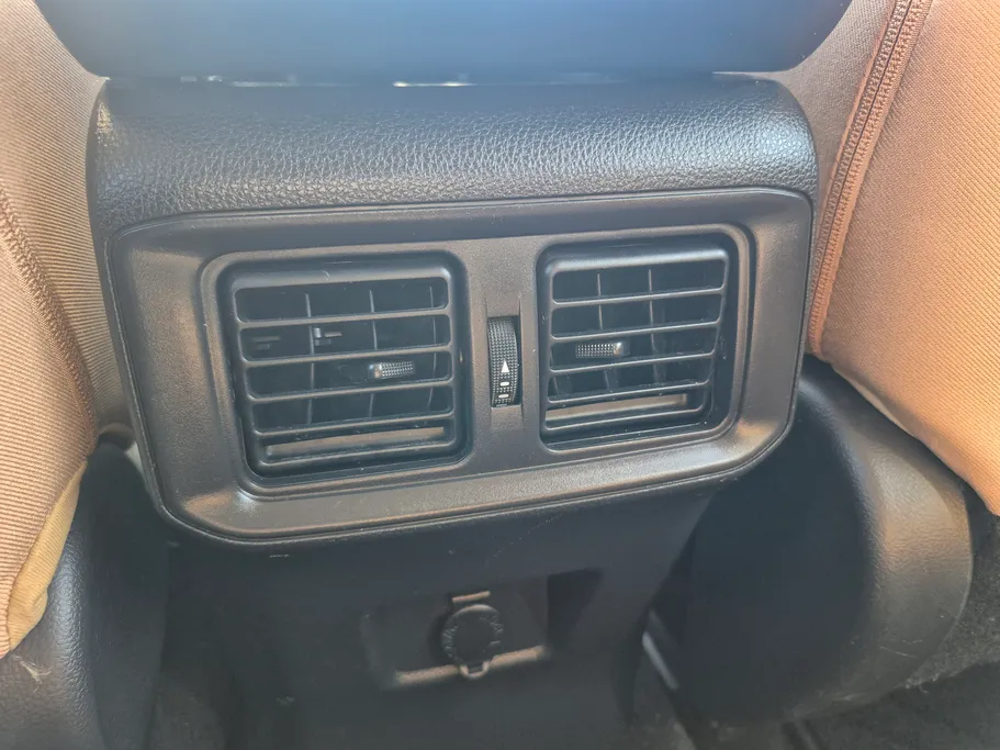 تويوتا راف فور LE 2022 