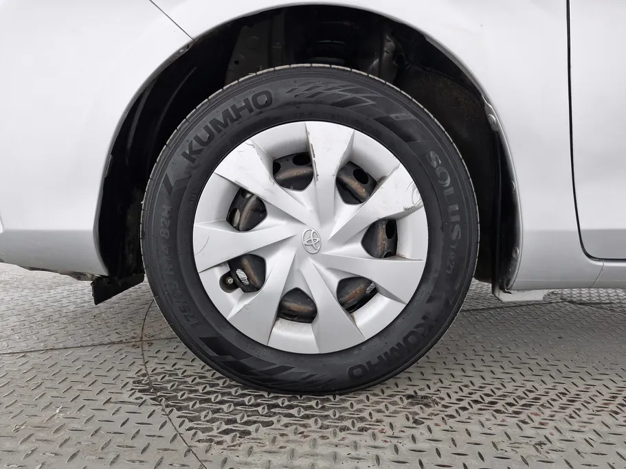 تويوتا يارس Y 2021 