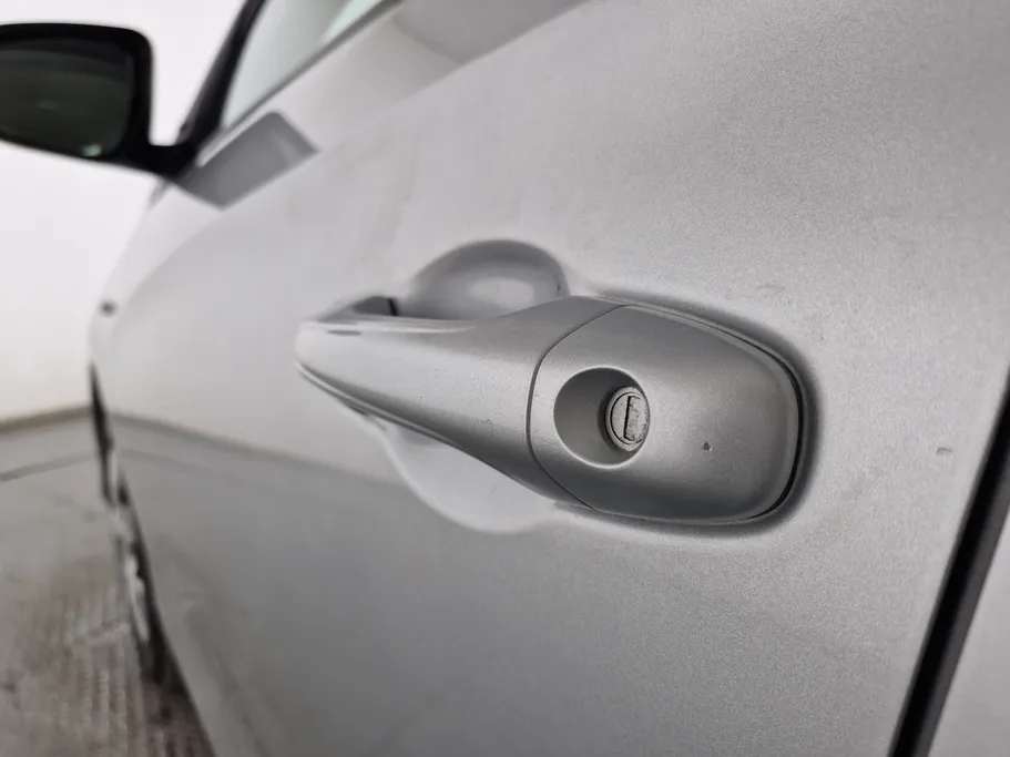 تويوتا يارس Y 2021 