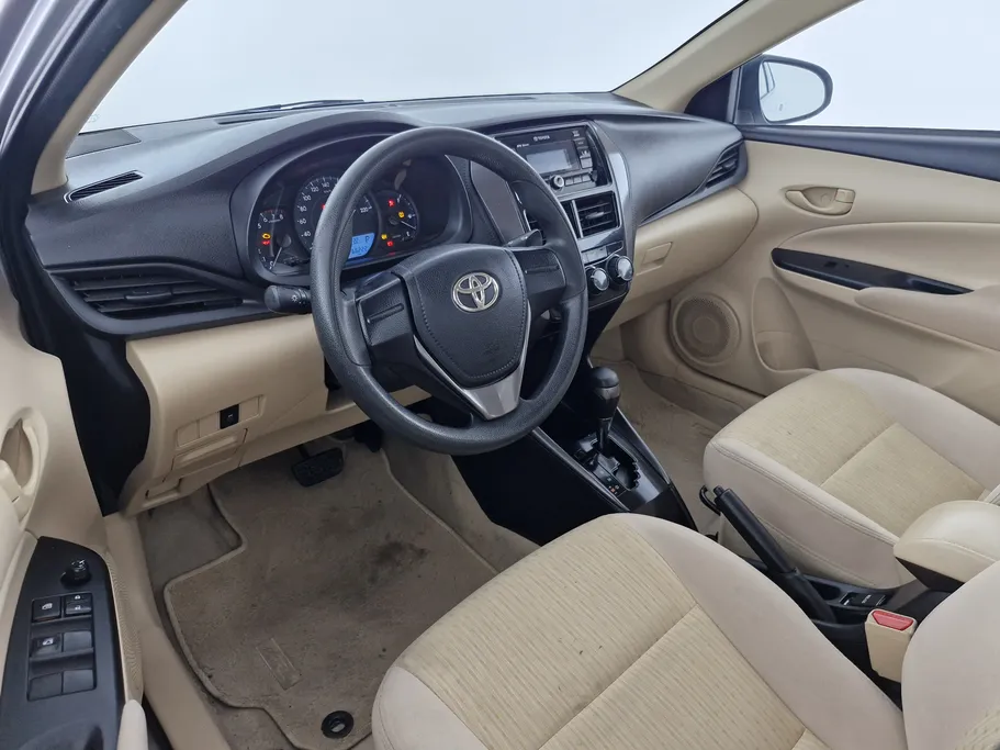 تويوتا يارس Y 2021 