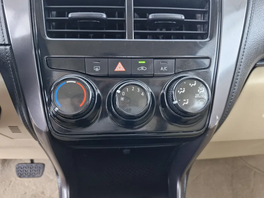 تويوتا يارس Y 2021 