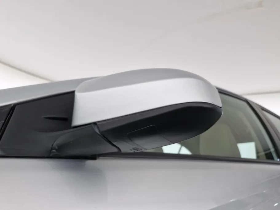 تويوتا يارس Y 2021 