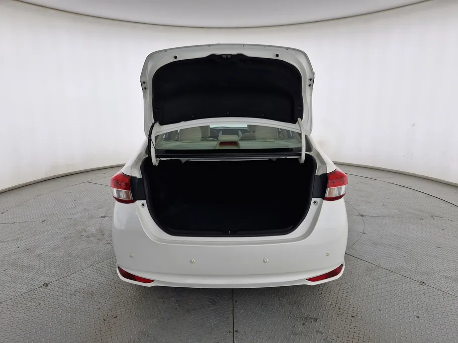 تويوتا يارس Y 2019 