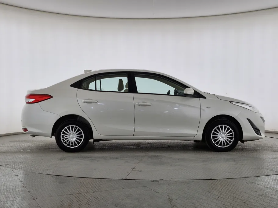 تويوتا يارس Y 2019 