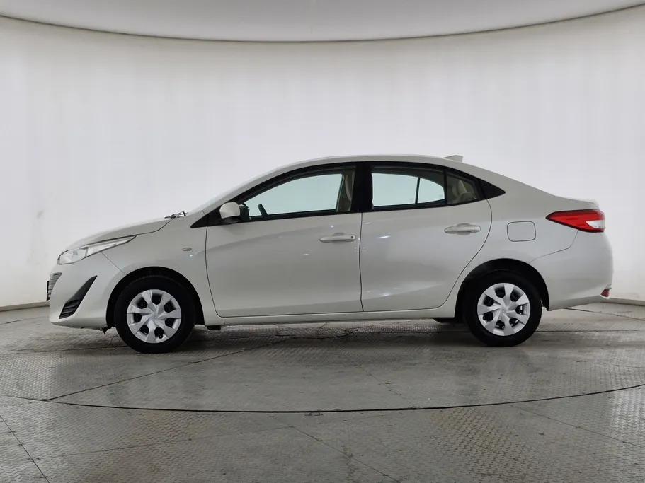 2019 Toyota Yaris  Y 