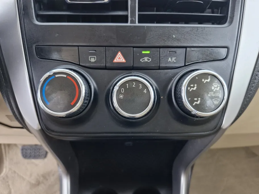 2019 Toyota Yaris  Y 