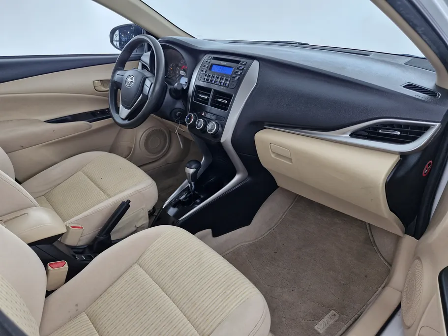 2019 Toyota Yaris  Y 