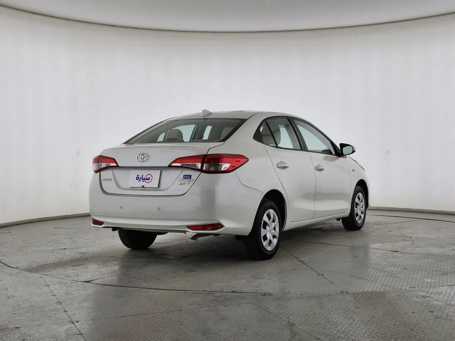 2019 Toyota Yaris  Y 