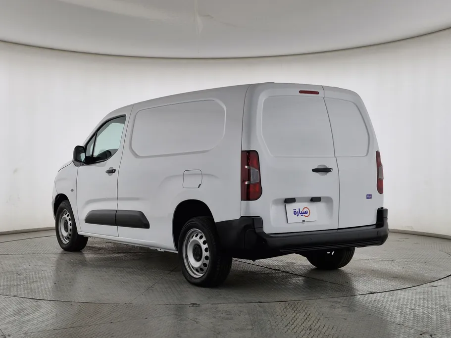 2022 Peugeot Partner Long van 