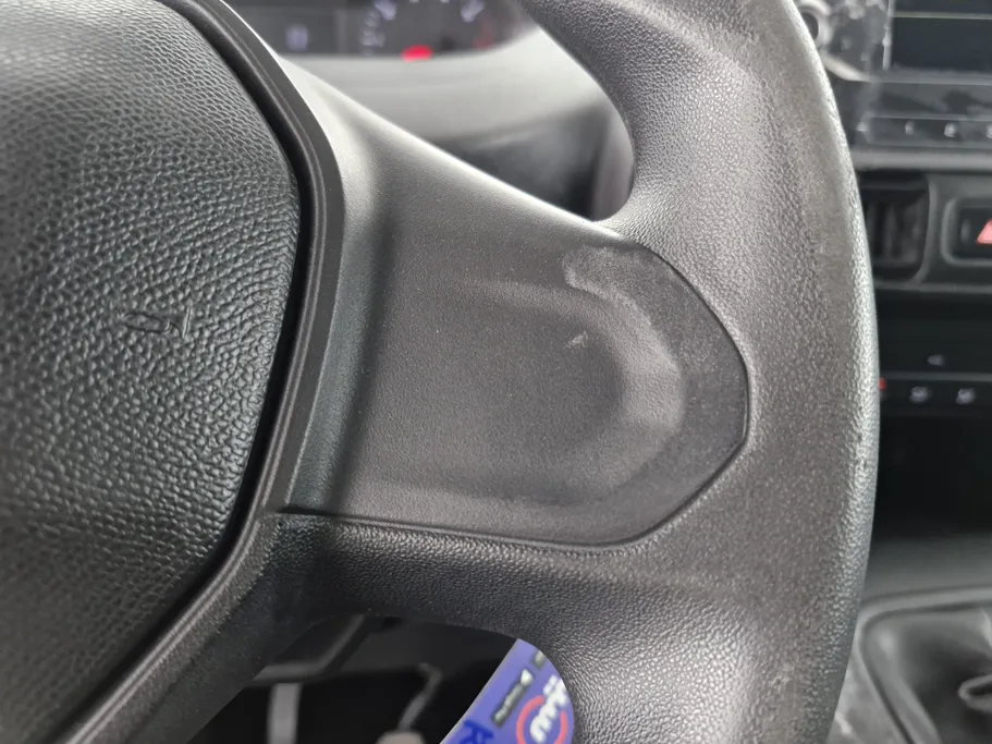 2022 Peugeot Partner Long van 