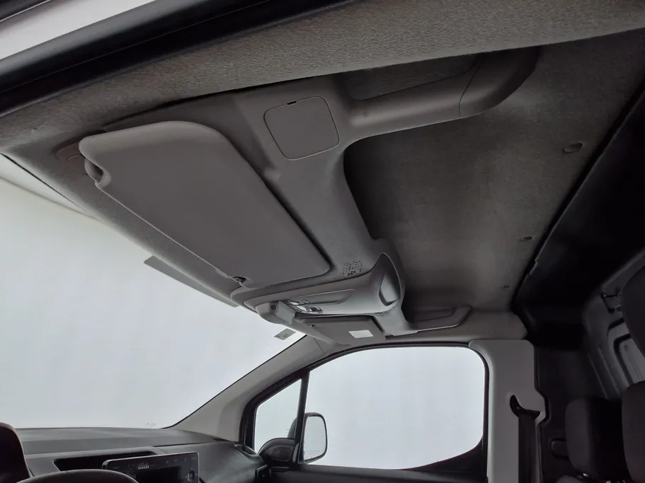 2022 Peugeot Partner Long van 