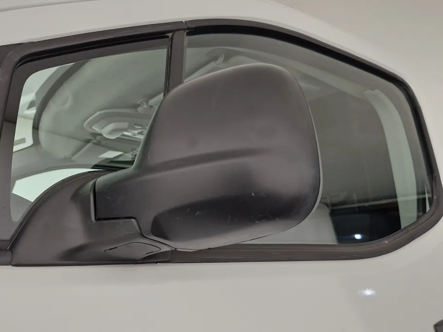 2022 Peugeot Partner Long van 