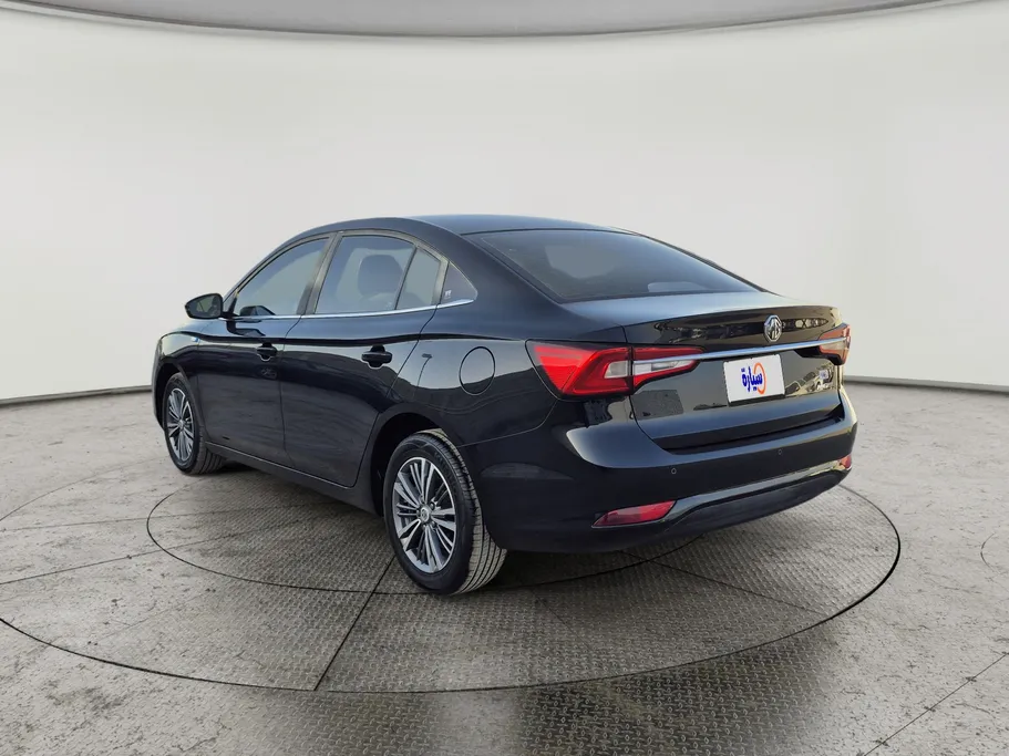 ام جي 5 COM 2024 