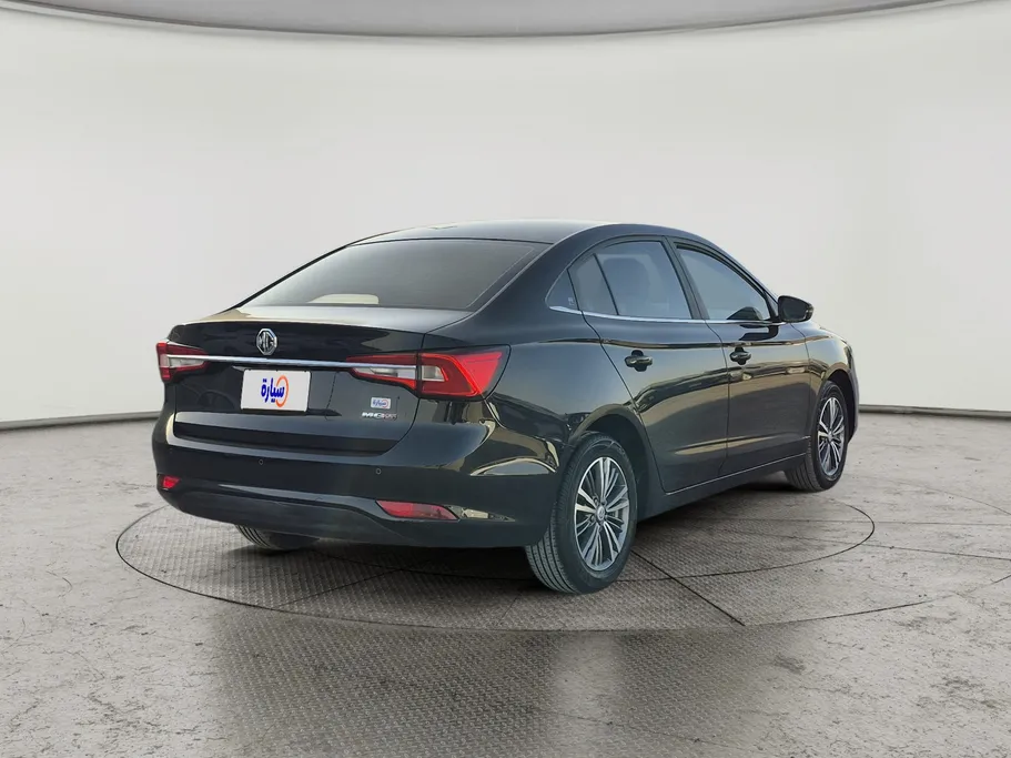 ام جي 5 COM 2024 