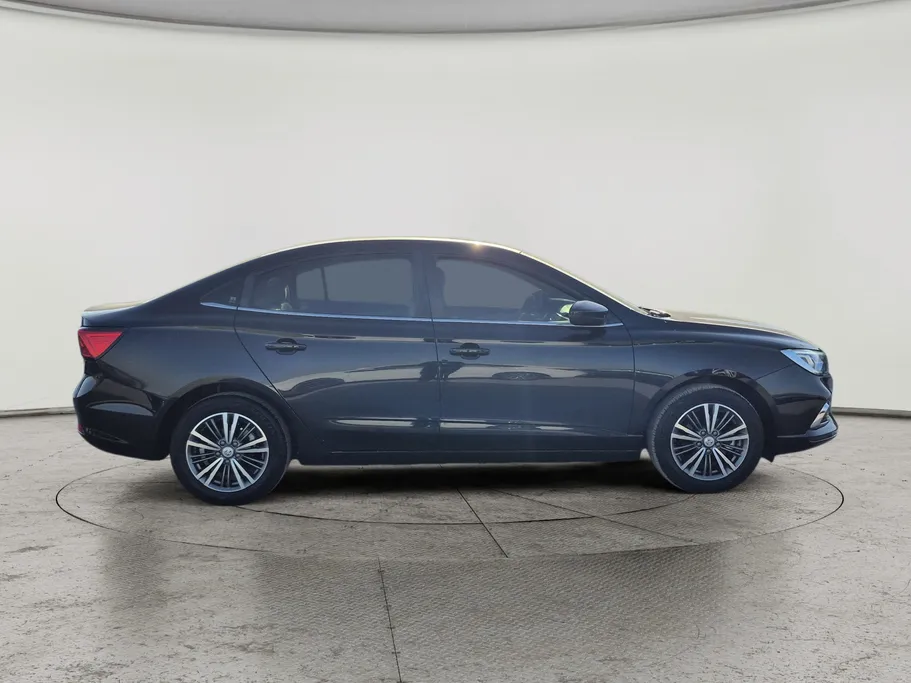 ام جي 5 COM 2024 