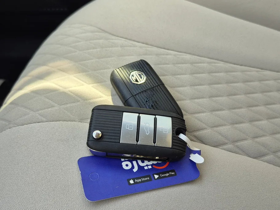 ام جي 5 COM 2024 