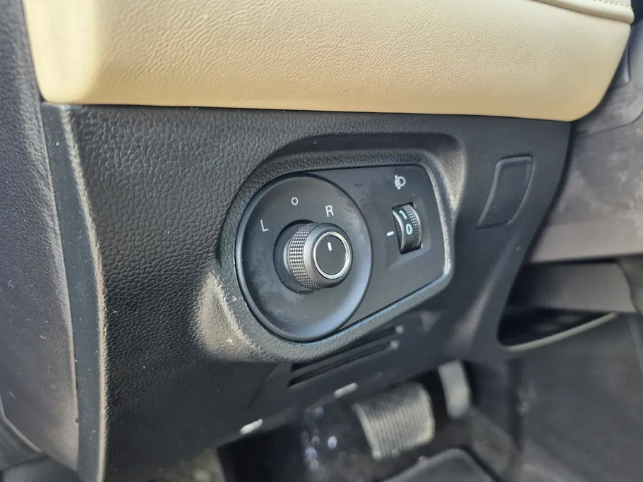 ام جي 5 COM 2024 