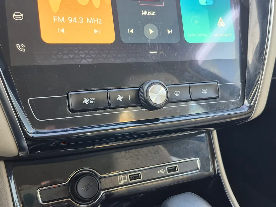 ام جي 5 COM 2024 