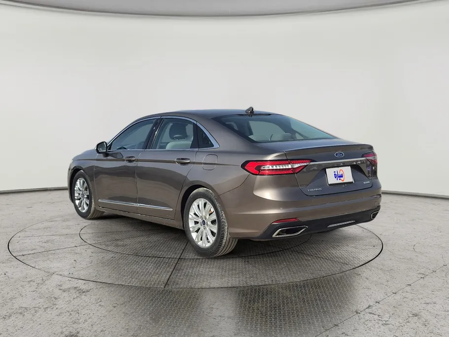 2022 Ford Taurus Ambiente 