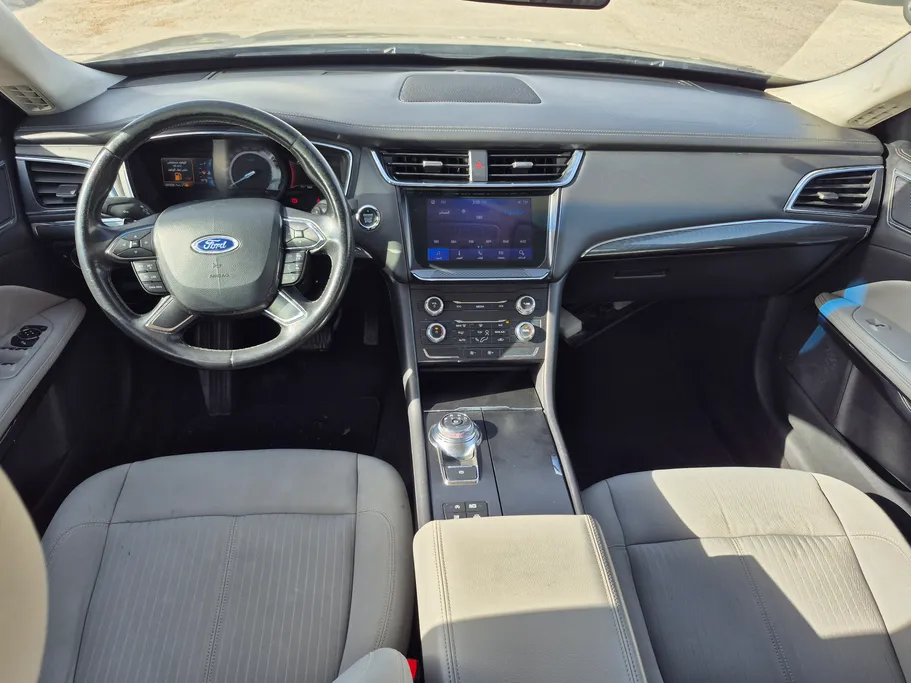 2022 Ford Taurus Ambiente 