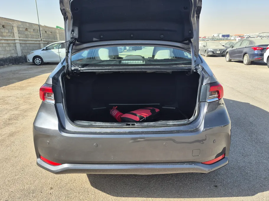 تويوتا كورولا XLI 2023 