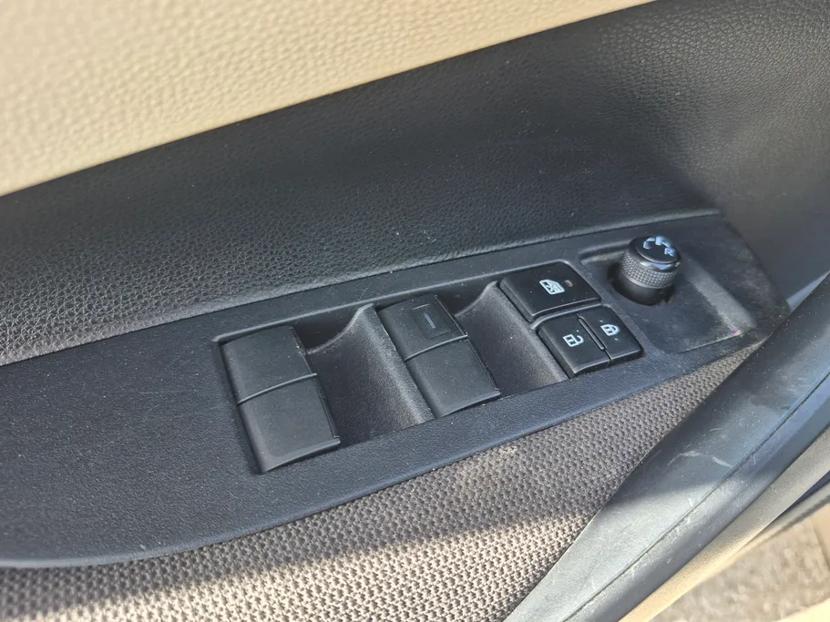 تويوتا كورولا XLI 2023 