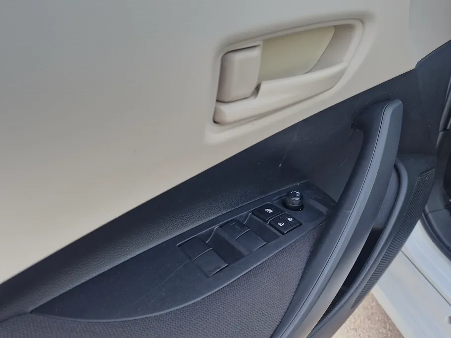 تويوتا كورولا XLI 2023 