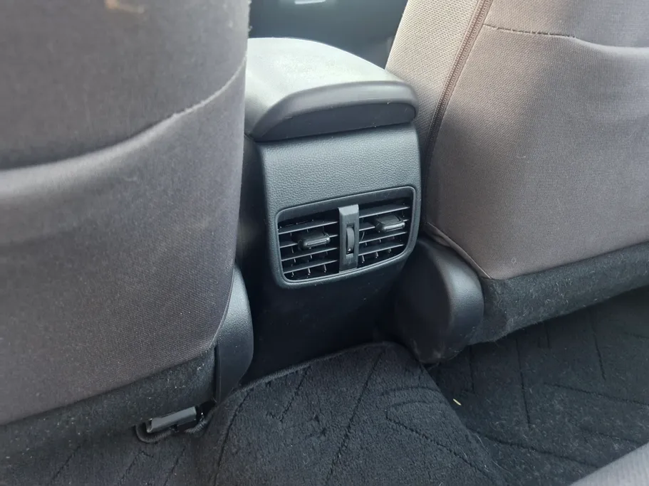 تويوتا كورولا XLI 2023 