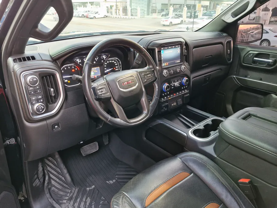 جي إم سي  سييرا AT4 2021 