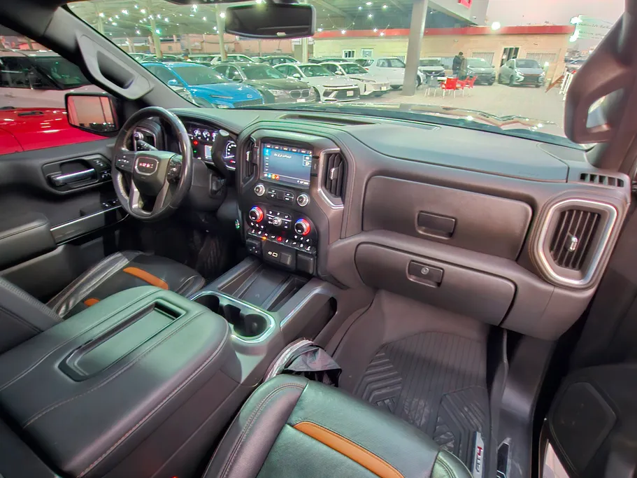 جي إم سي  سييرا AT4 2021 