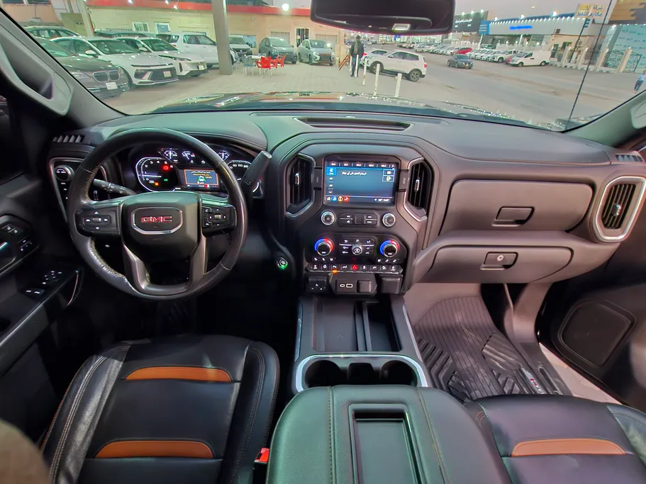 جي إم سي  سييرا AT4 2021 