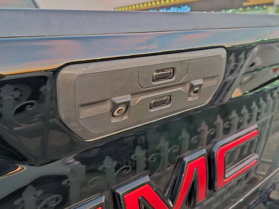 جي إم سي  سييرا AT4 2021 