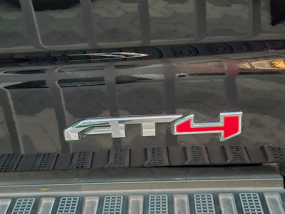 جي إم سي  سييرا AT4 2021 