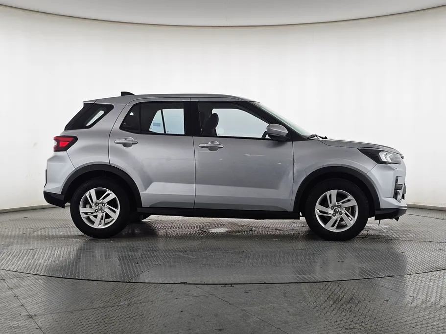 2023 Toyota Raize XLE 