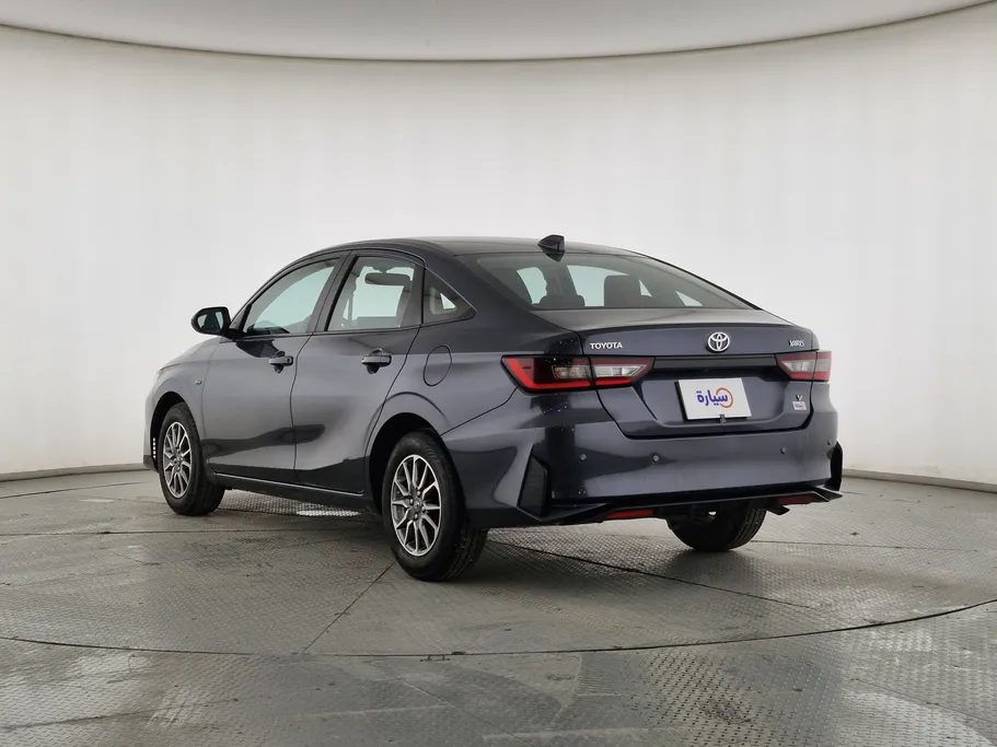 2024 Toyota Yaris  Y 