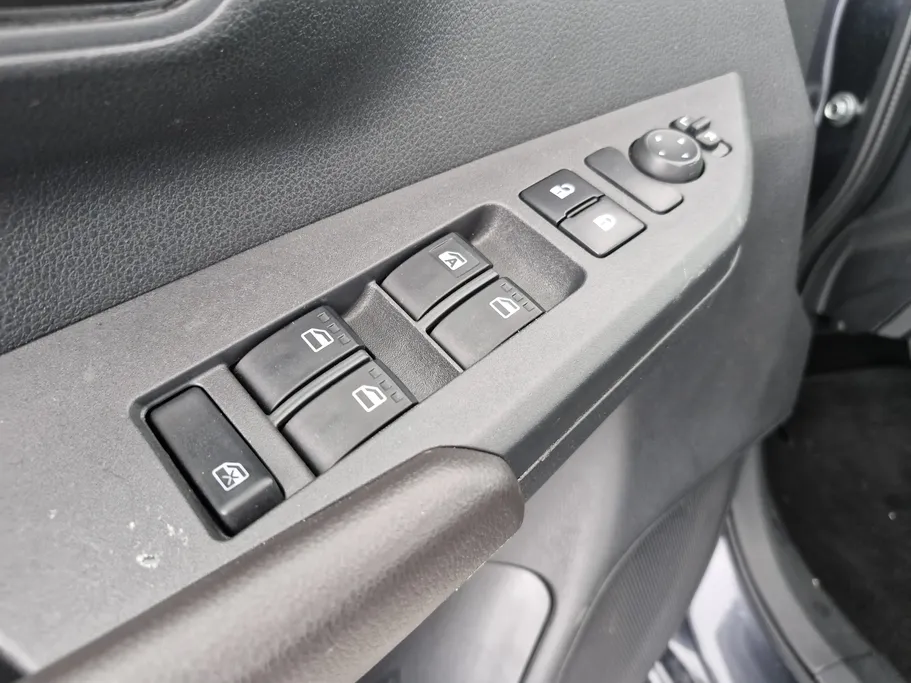 2024 Toyota Yaris  Y 