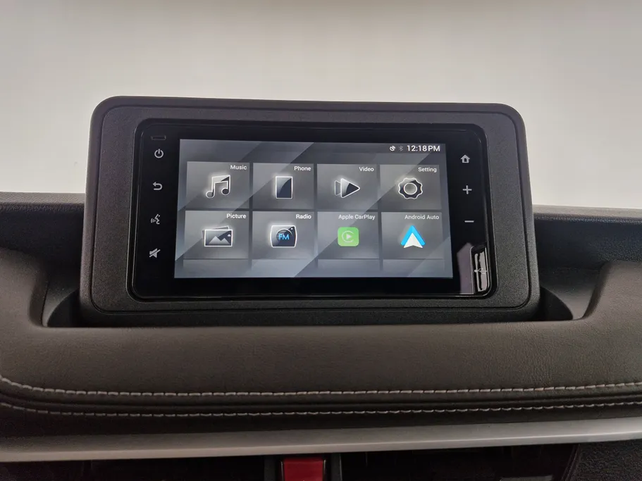 2024 Toyota Yaris  Y 