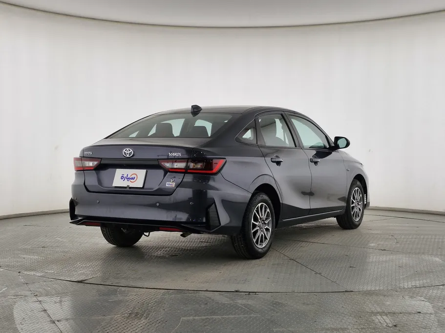 2024 Toyota Yaris  Y 