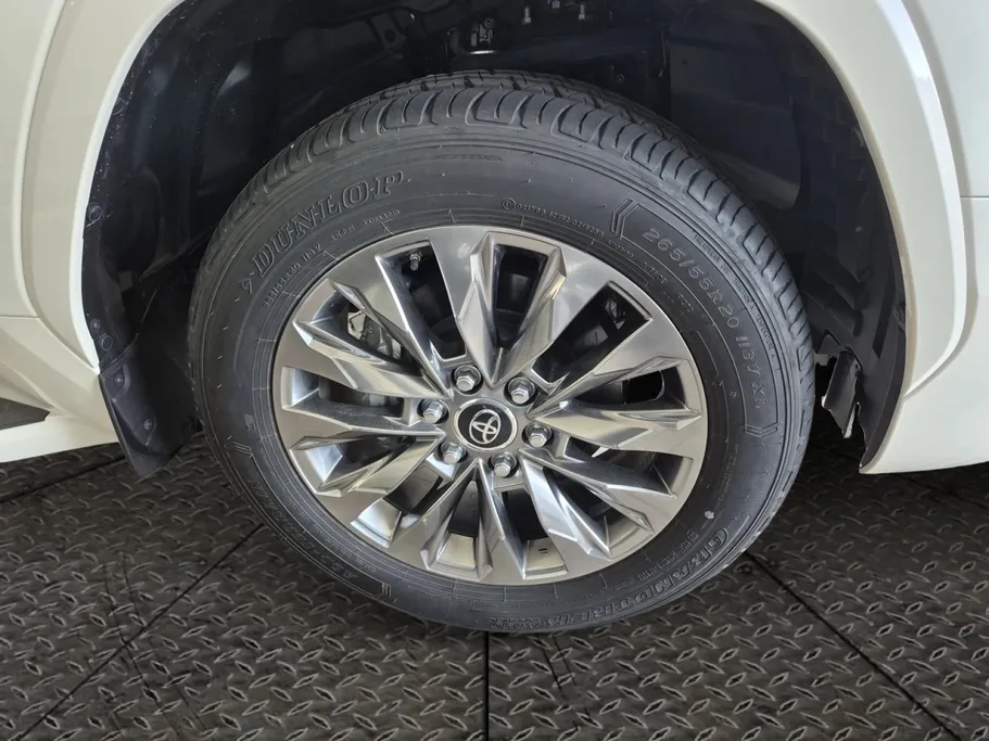 تويوتا لاندكروزر GXR3 2022 