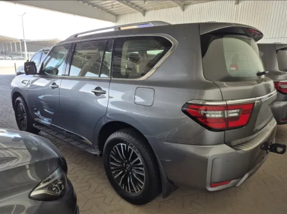 نيسان باترول SE Platinum 2024 