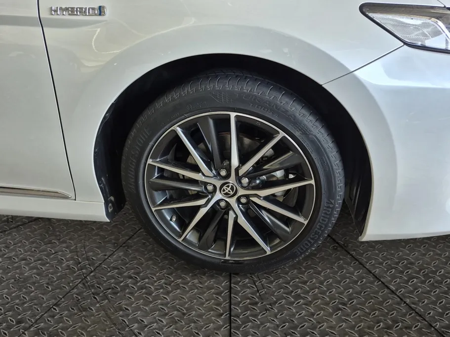 2024 Toyota Camry  GLE HEV  