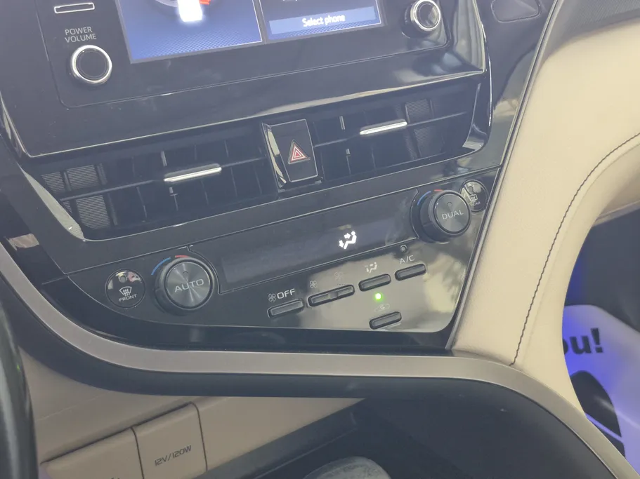 2024 Toyota Camry  GLE HEV  