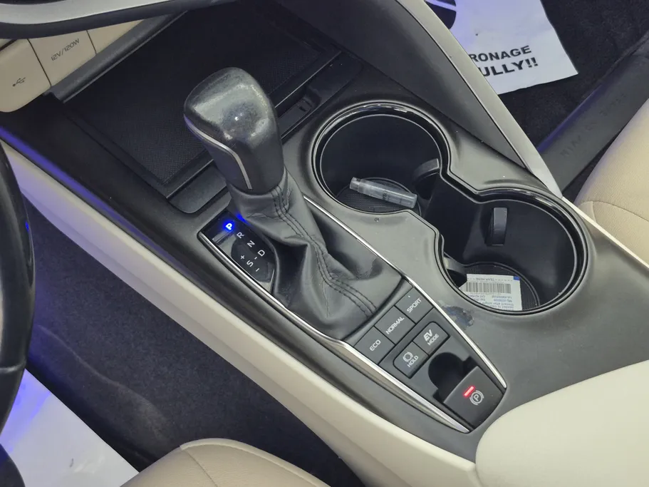 2024 Toyota Camry  GLE HEV  