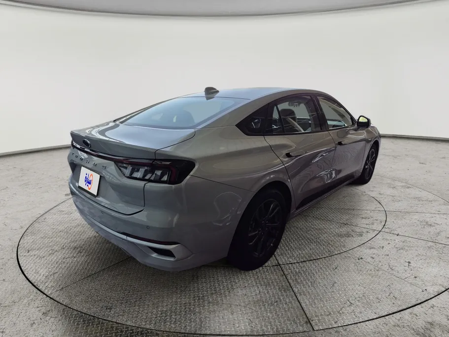 فورد تورس ترند 2025 