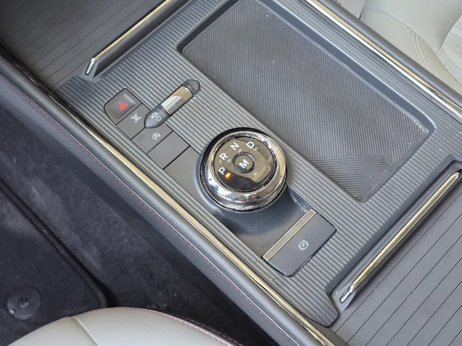 فورد تورس ترند 2025 