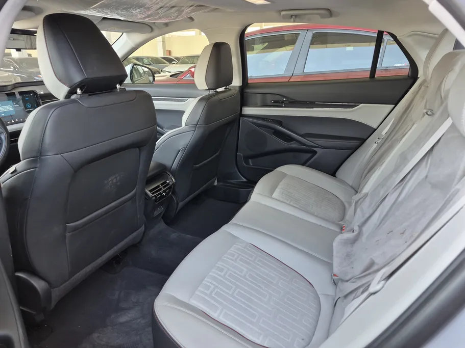 فورد تورس ترند 2025 