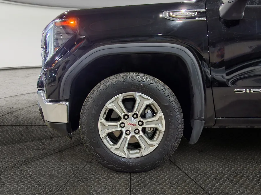2023 GMC Sierra SLE 